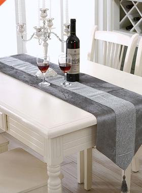 Modern Rhinestones Table Runner Pillowcase Napkin For Weddin