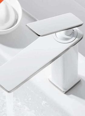 G1/2Inch Hot And Cold Mixing Tap Wash Basin Faucet Nordic Mo