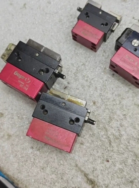 AFAG拆机气缸pg16夹爪气缸pg18pg20功能正常 议价