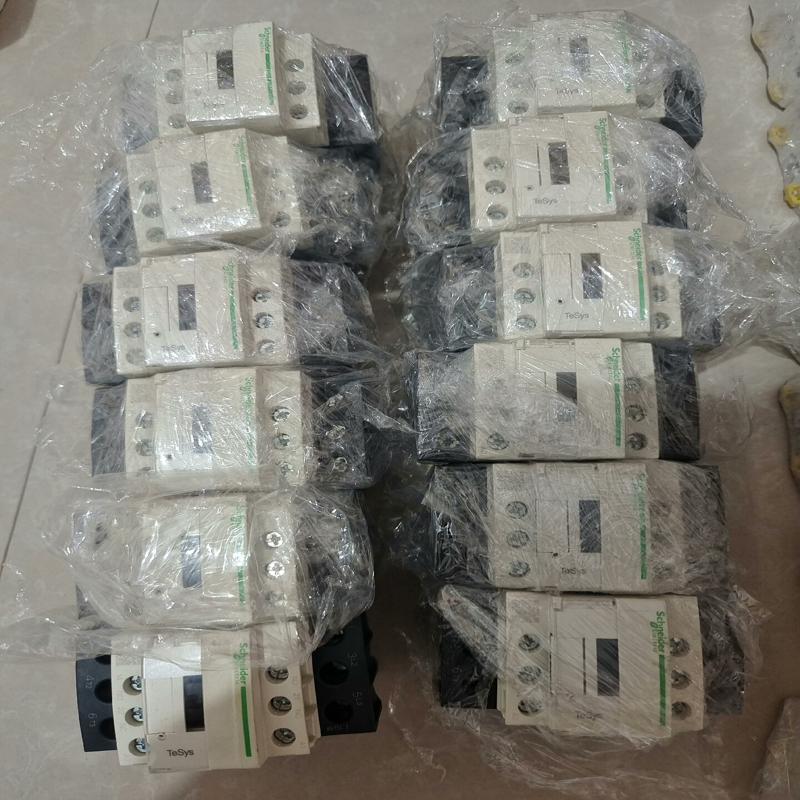 施耐德交流接触器 LC1D38 LC1D32 D25(议价）