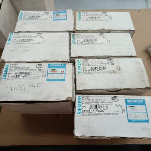 西门子接触器，3TF44 11-0XM0数量6个，有(议价）