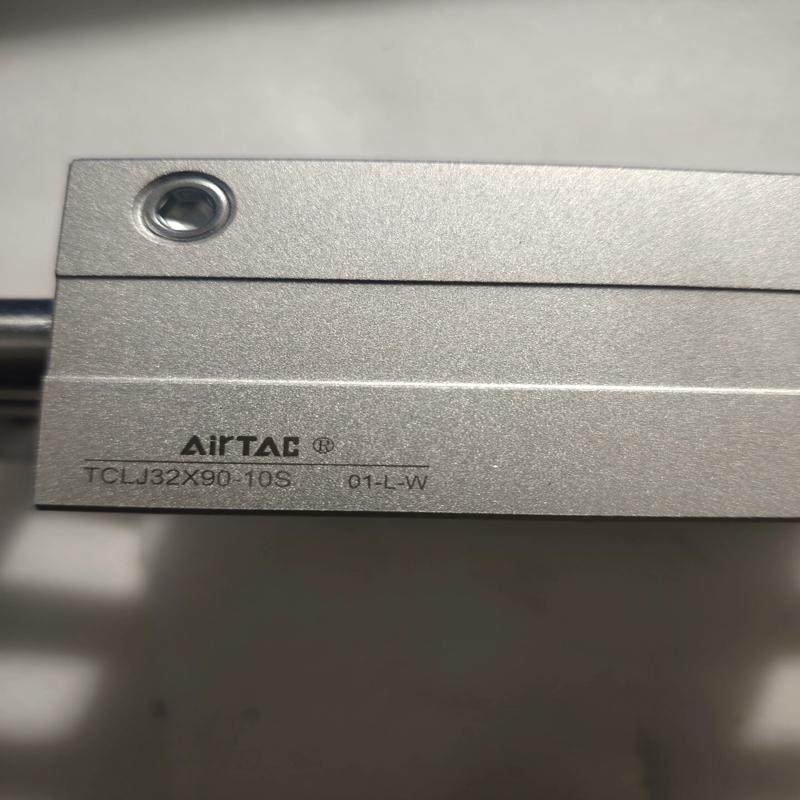 亚德客三轴气缸 TCLJ32x90-10S(议价）