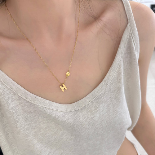 不掉色H字母轻奢小众锁骨链女