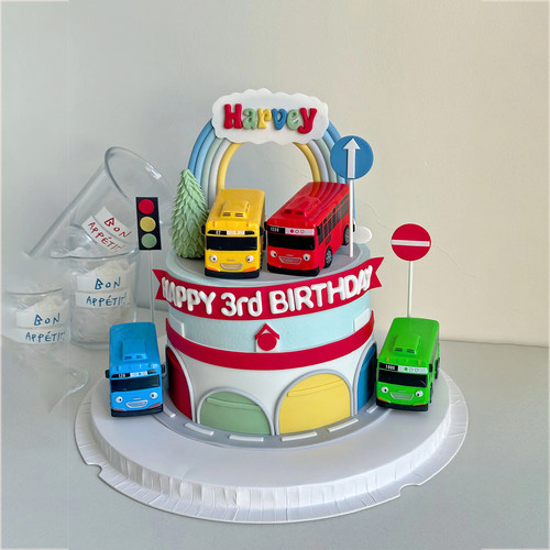 宝宝巴士校车公交车蛋糕装饰