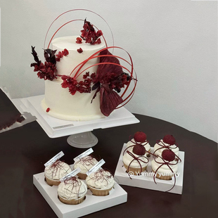 复古求婚订婚宴蛋糕纸杯装饰酒红系DIY蝴蝶结皱纹纸竹条鲜花插件