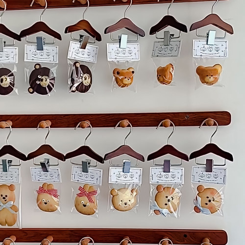 可爱烘焙店零食饼干收纳袋小衣架