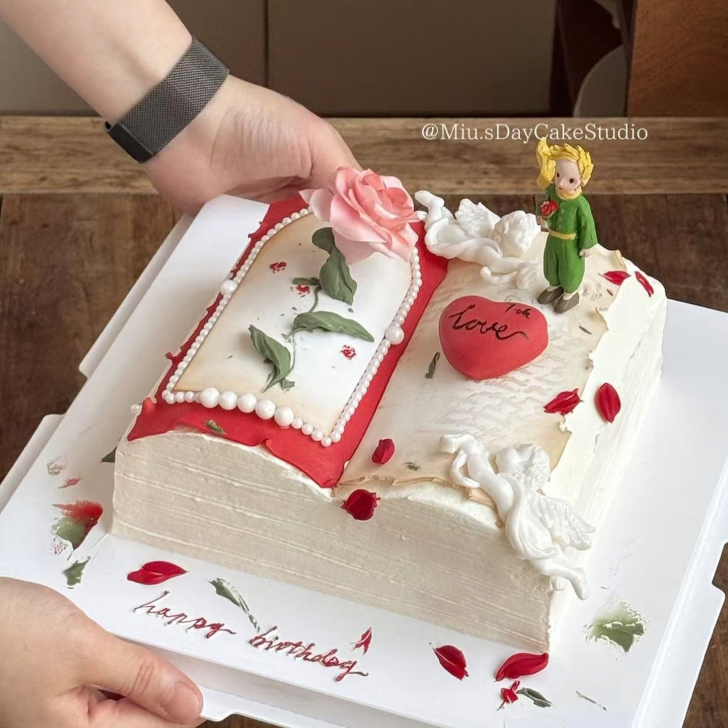 浪漫2.14情人节玫瑰王子表白情书蛋糕装饰情侣纪念日玫瑰书本甜品,节庆用品/礼品,蛋糕/烘焙装饰用品,淘宝优惠券,粉丝福利购,淘宝优惠卷