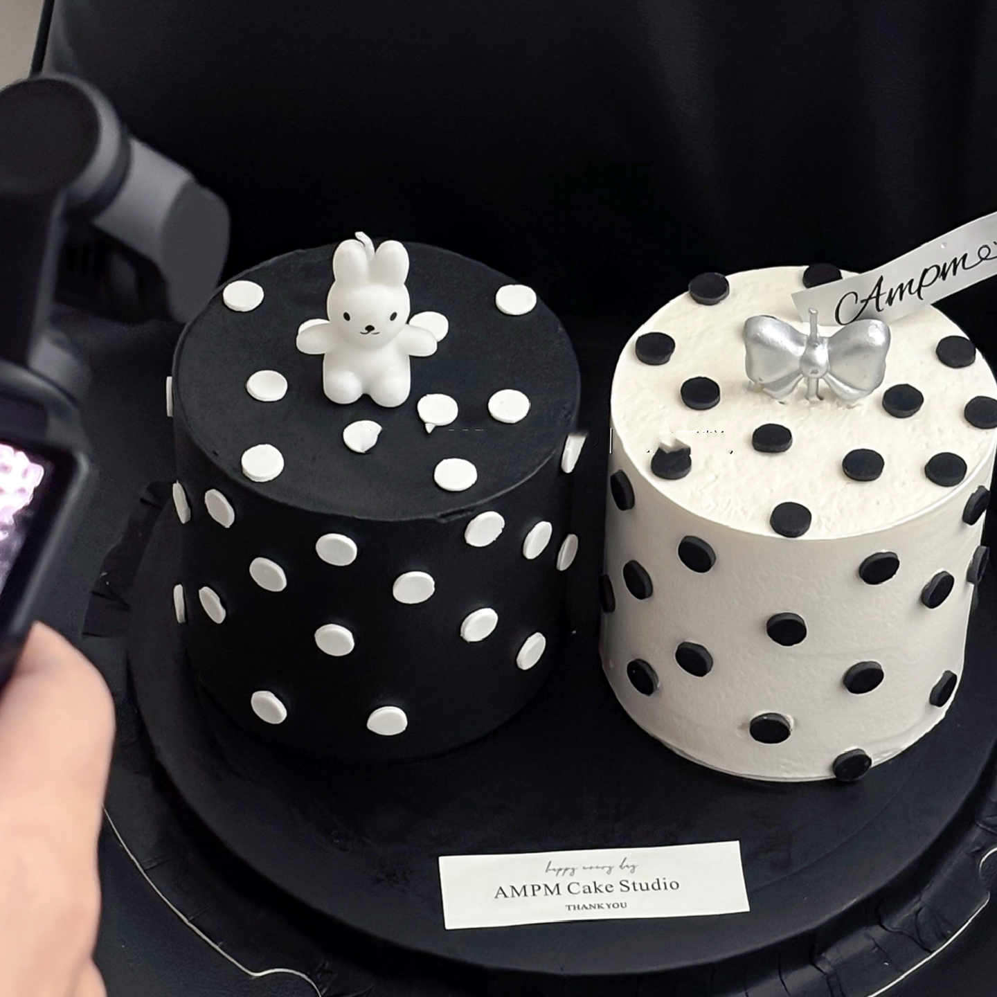 高级简约小香风黑白波点元素蛋糕