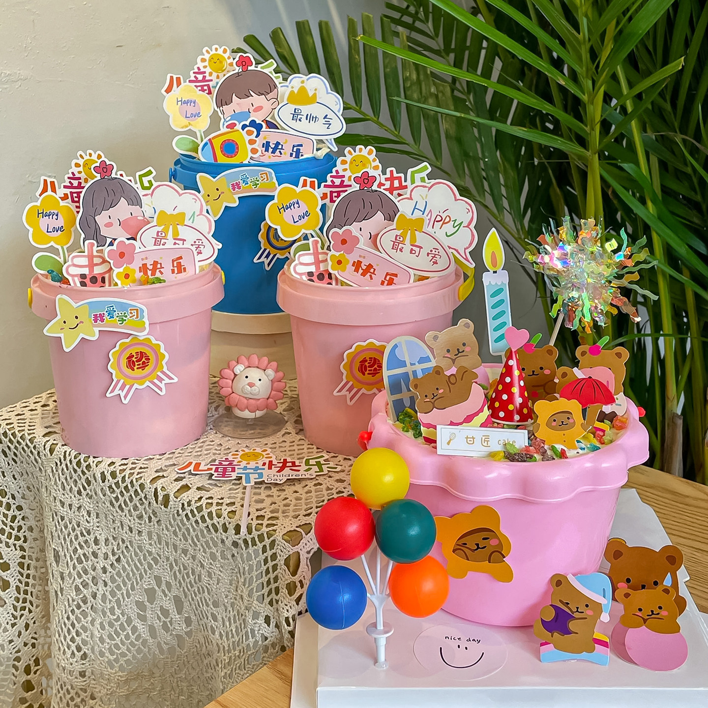 卡通61儿童节手提桶蛋糕装饰可爱男孩女孩公仔小熊奶油桶插件摆件,节庆用品/礼品,蛋糕/烘焙装饰用品,淘宝优惠券,粉丝福利购,淘宝优惠卷