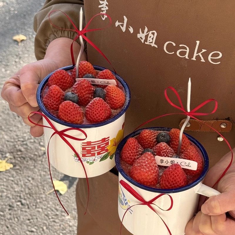 秋冬季简约圣诞节复古工艺奶油草莓搪瓷杯蛋糕装饰团建聚会小甜品,节庆用品/礼品,蛋糕/烘焙装饰用品,淘宝优惠券,粉丝福利购,淘宝优惠卷