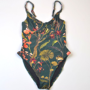 英国高级感外贸原单度假性感显瘦钢圈大胸聚拢连体泳衣女款