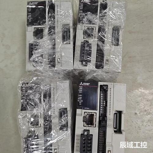 请议价三菱PLC FX5UC-32MT/D，FX5-CNV-IFC