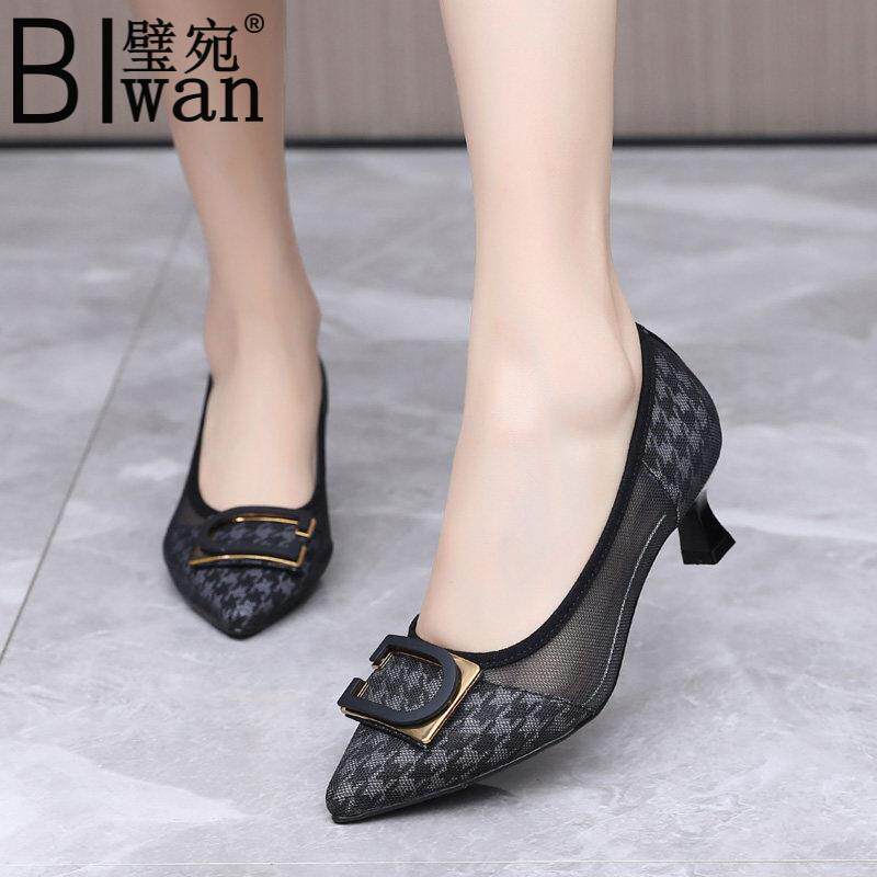 高档网纱镂空女鞋41一43春夏天新款气质细跟妈妈鞋高跟透气小低跟