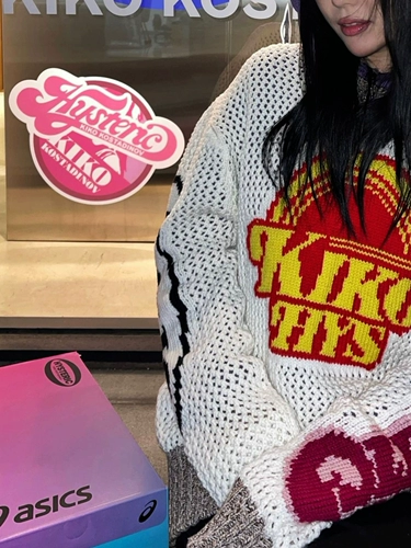 Пятно*Вес очень густой Kiko Kostadinov Hg Suwon Hiko Hirosaki содержит свитер с горячим крюком