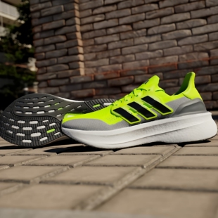 酷动城正品 Adidas Ultraboost 5男子网面透气缓震跑步鞋ID8819