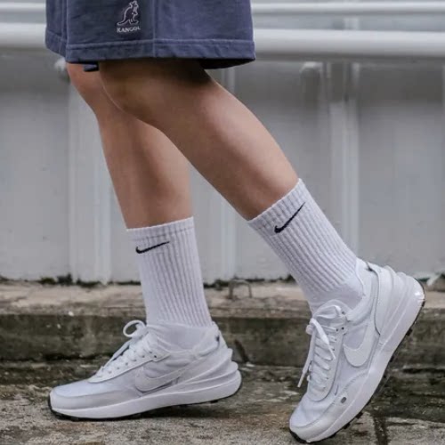 酷动城Nike Waffle One女子网面透气时尚舒适休闲鞋DC2533-103图片