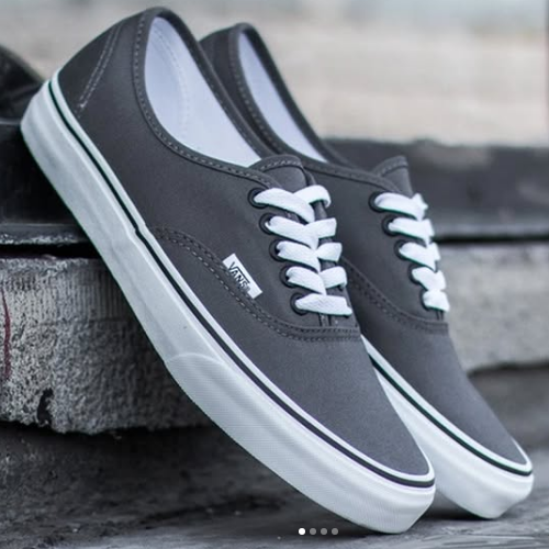酷动城正品VANS Authentic男子低帮休闲滑板鞋一脚蹬 VN000JRAPBQ