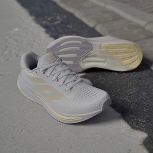 酷动城正品 Supernova Rise女子网面透气减震跑步鞋 ID3593 Adidas