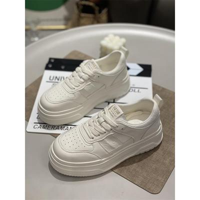 潮牌真皮系带板鞋小众设计款厚底小白鞋2025秋冬新款增高休闲女鞋