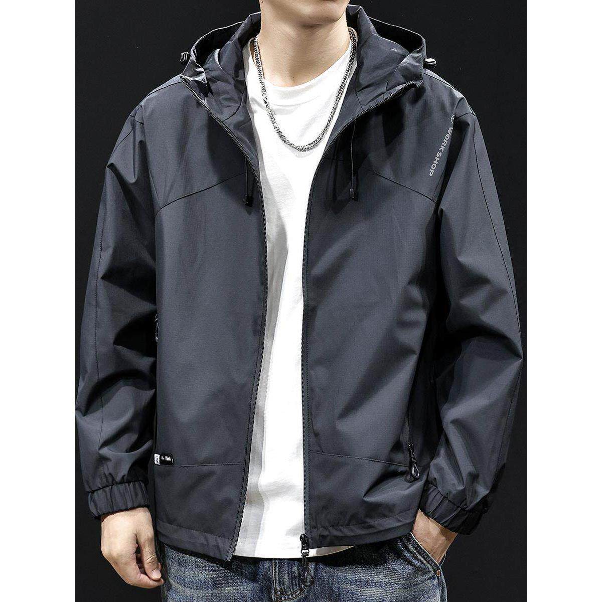 冲锋衣男外套连帽2025新款春秋潮牌男装大码男士户外薄款夹克上衣