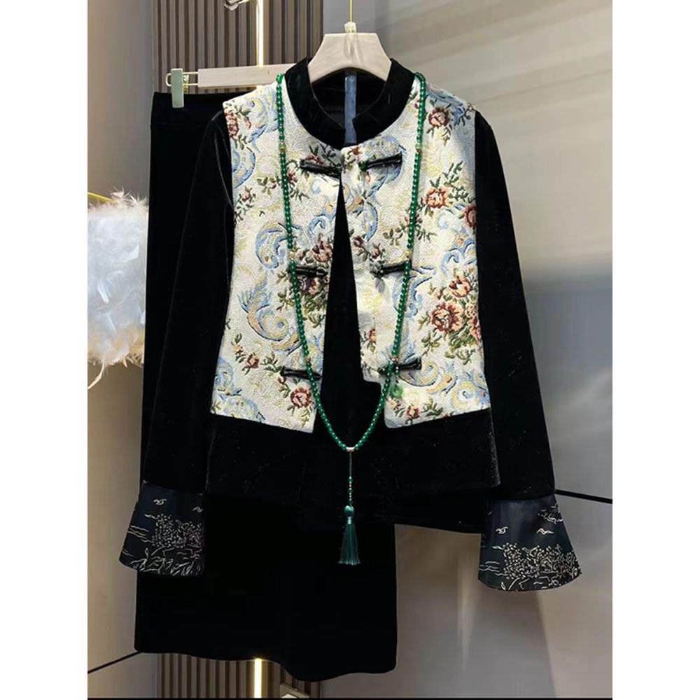 潮牌大码女装胖mm新中式覆古网红爆款丝绒上衣马甲半身裙三件套装