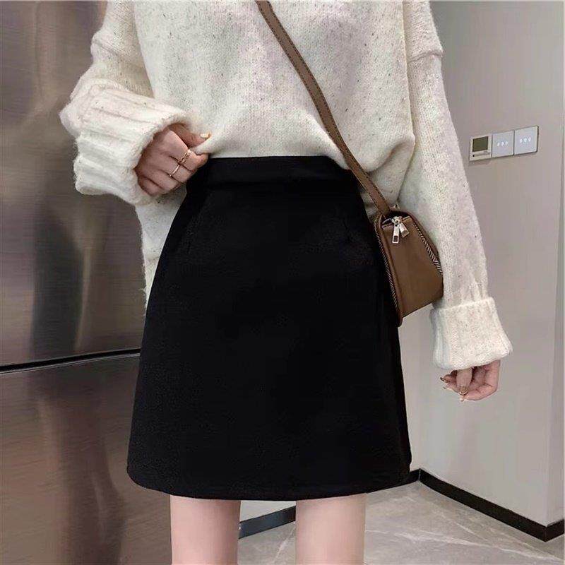 2025春秋新款毛呢半身裙女小个子紧身显瘦包臀裙气质百搭a字短裙
