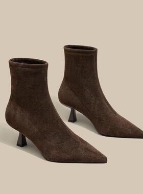 Cozyroom2025秋冬新款细高跟弹力修身靴女式短靴韩式棕色尖头高跟