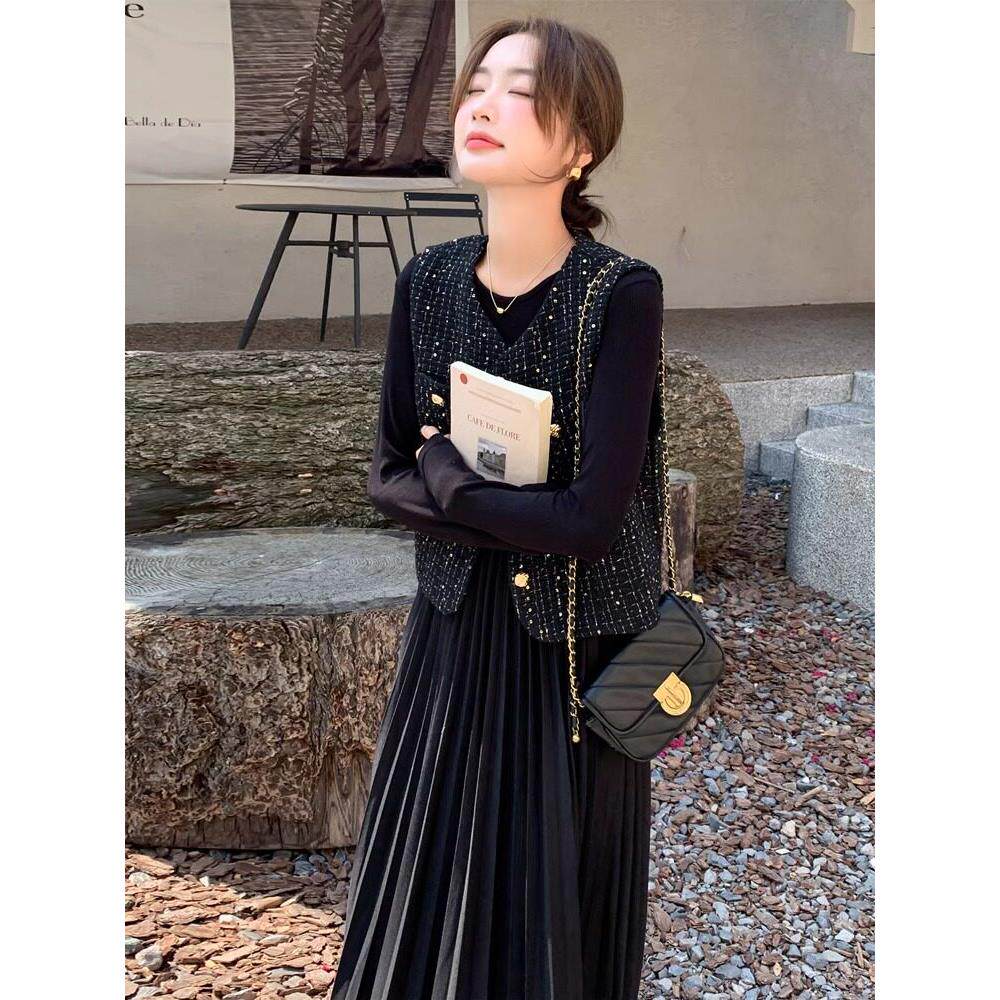 法式小香风马甲长袖连衣裙套装女今年流行减龄气质垂坠感百褶裙子