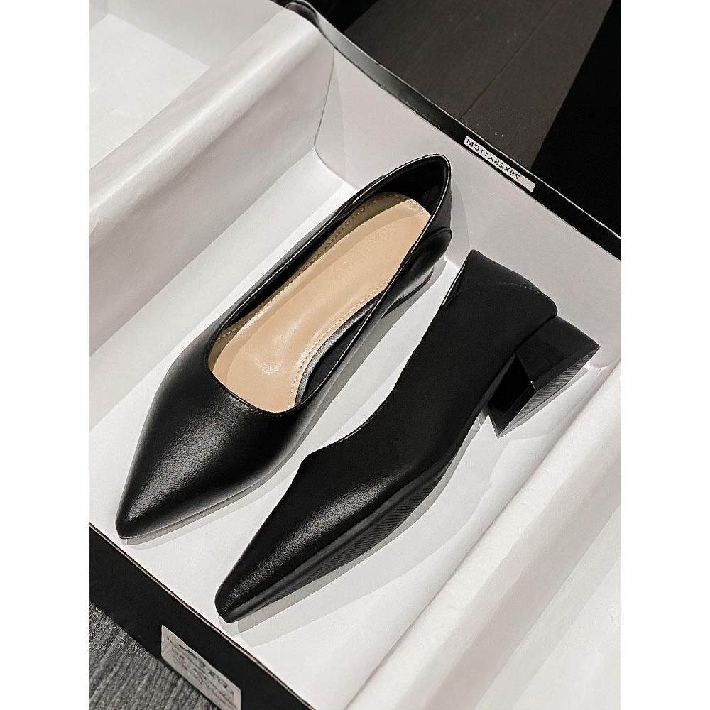 香港女式尖头低跟平底鞋2025春秋季新款真皮软底工作鞋，站立久瞭