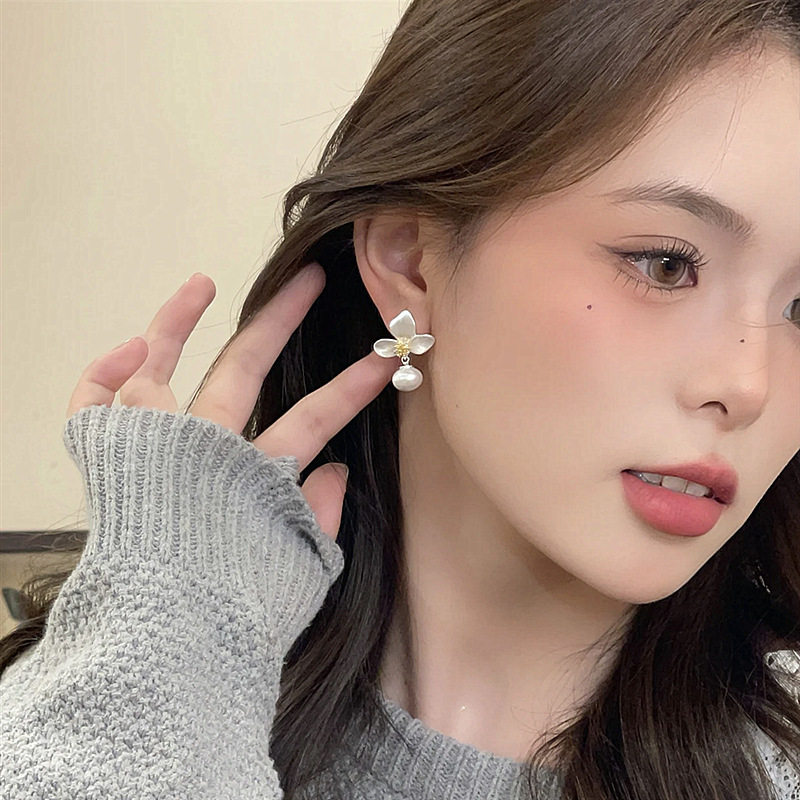 奥特莱斯专柜撤柜限时折扣清仓抢购花朵贝珠珍珠925银针耳饰耳钉
