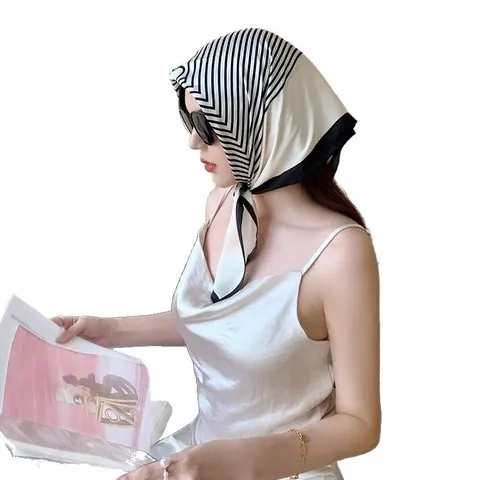 复古围巾女领巾高级丝巾小方巾洋气薄款杭州70丝绸头巾四季仿真丝,服饰配件/皮带/帽子/围巾,围巾/丝巾/披肩,淘宝优惠券,粉丝福利购,淘宝优惠卷