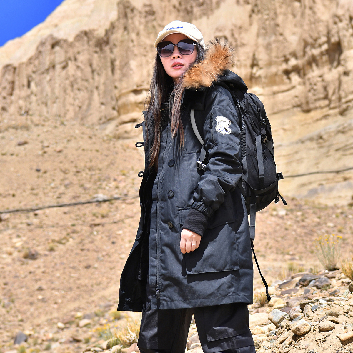 卓尼维斯户外羽绒内胆冲锋衣