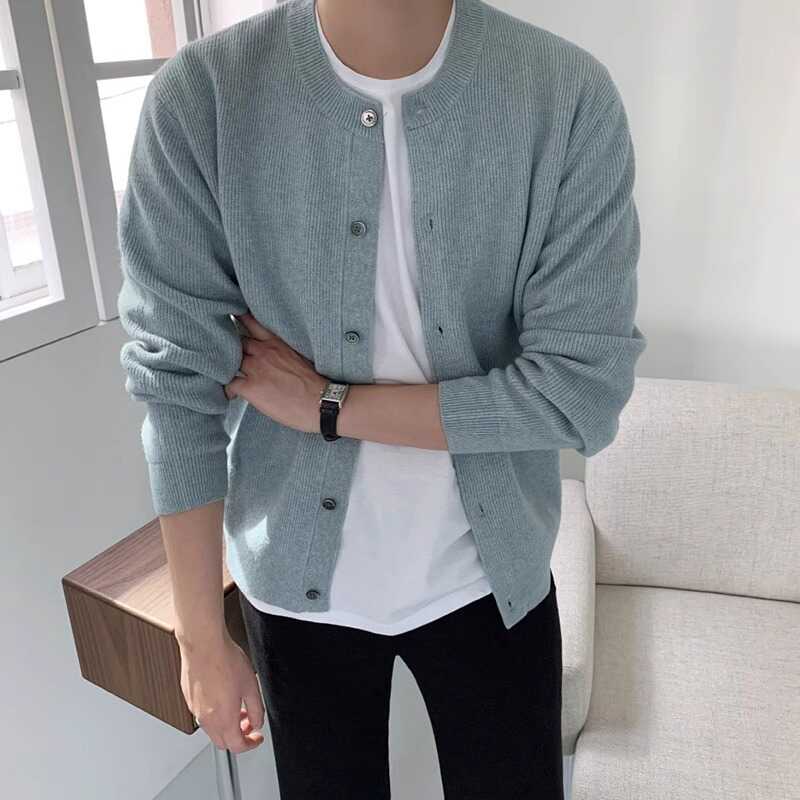 早秋薄款纯色针织开衫外套男