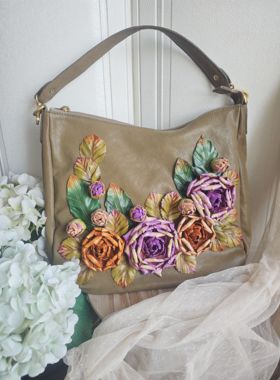 高级灰色调。高档精致小牛皮手工原创玫瑰大容量单肩斜挎女大包