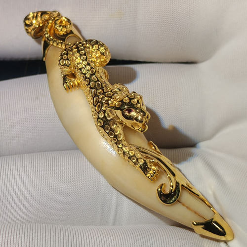 18K金豹子款牙套牙保护套狼牙吊坠狗牙吊坠个性定制 牙套金银加工