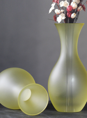 古法琉璃佛前老式黄色居家工艺品