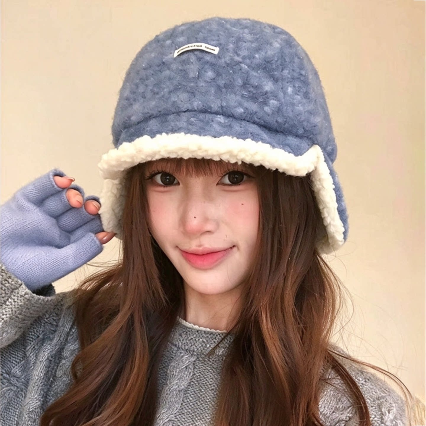 冬季女款羊羔绒保暖护耳雷锋帽