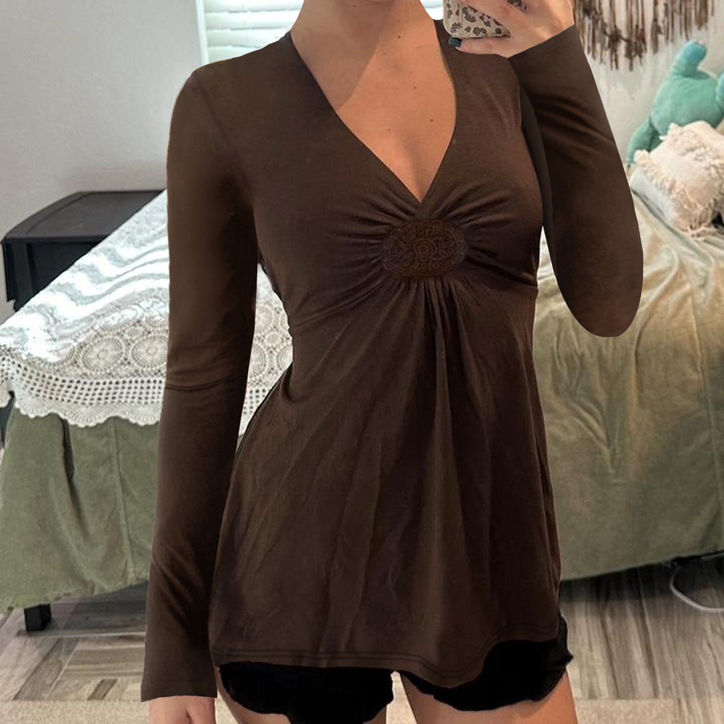 复古棕色刺绣贴布深V领长袖T恤