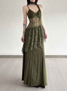 HEYOUNGIRL森林女巫蕾丝拼接设计感吊带长裙复古收腰绿色连衣裙女