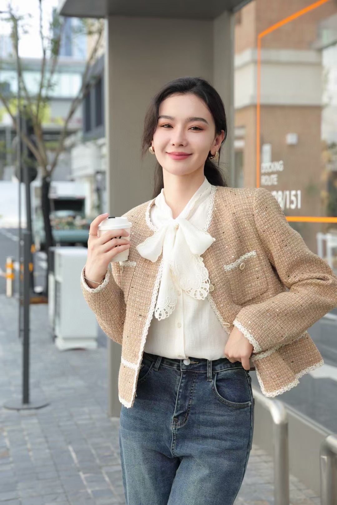 深圳高端女装2023新款气质名媛小个子短款上衣粗呢法式小香风外套