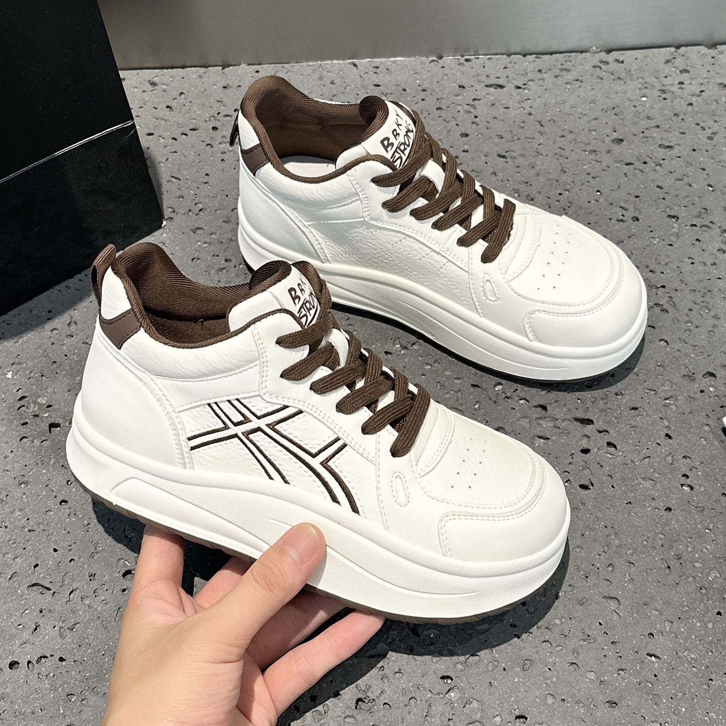 高帮鞋女棉鞋加绒软底厚底小白鞋