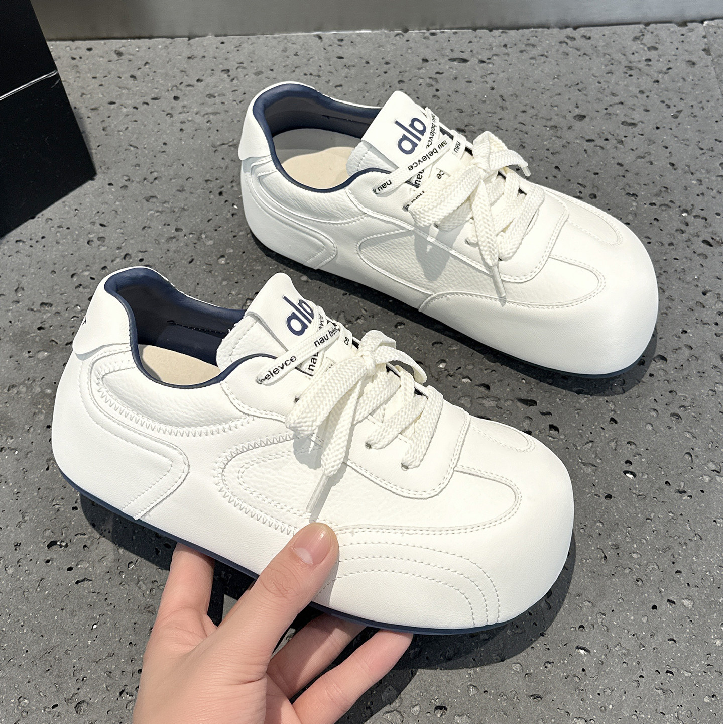 真皮大头小白鞋女鞋2026春季新款不累脚软底学生运动休闲面包板鞋,女鞋,休闲板鞋,淘宝优惠券,粉丝福利购,淘宝优惠卷