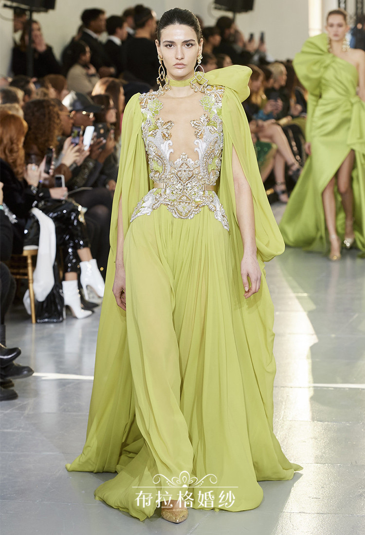 飘逸公司年会时尚风妈妈装定制