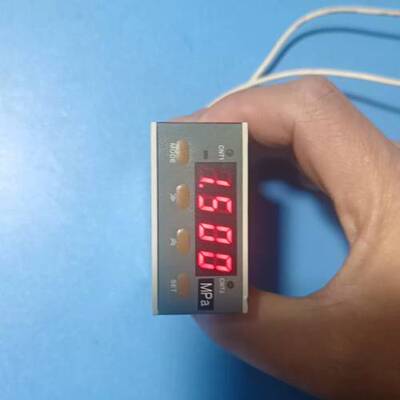 日本pureron数字式计数中继器PSM-04D