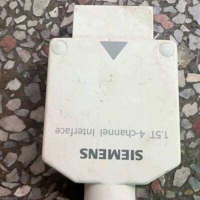 SIEMENS 1.5T 4-channel Interfa