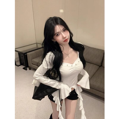方领荷叶边长袖T恤女早秋