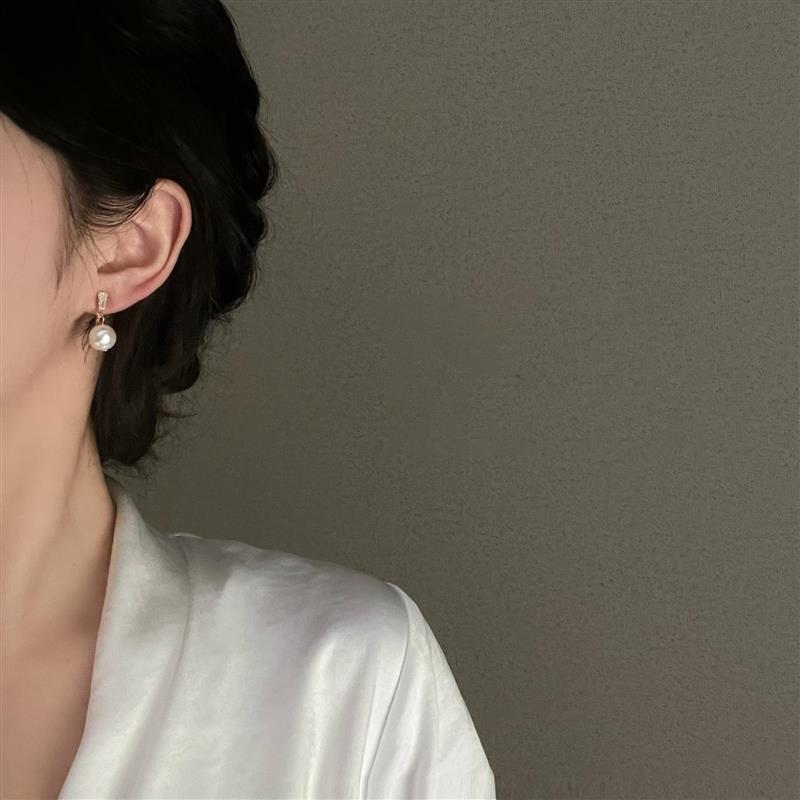 「珠光曲」简约精致珍珠耳饰女秋冬耳环无耳洞气质复古蚊香盘耳夹