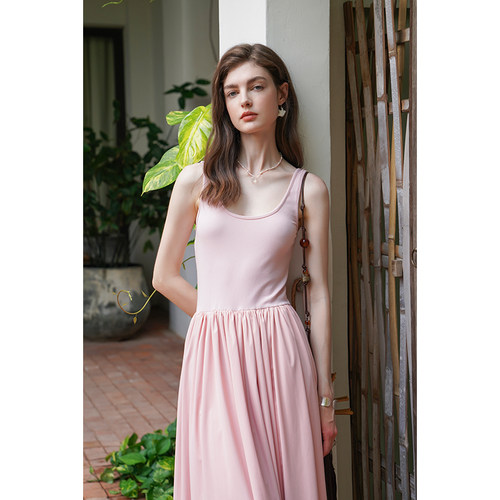 miorastudio粉色赫本风背心裙