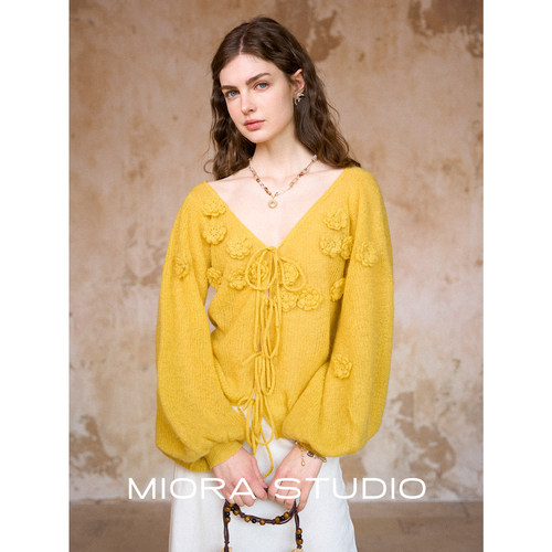 miorastudio法式复古柠黄色V领手工钩花针织开衫慵懒气质羊毛上衣