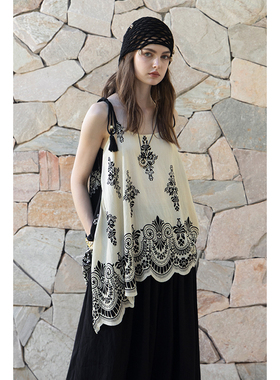 miorastudio法式复古v领印花吊带 多种穿法杏黑色拼接度假感上衣